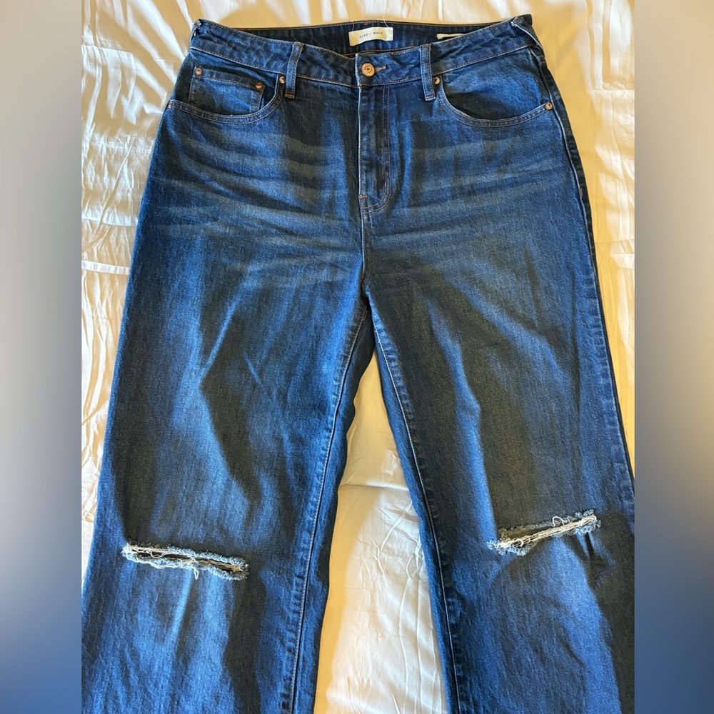 Cleon Wolf, medium wash, ripped knees jeans, perfect condition fit perfectly